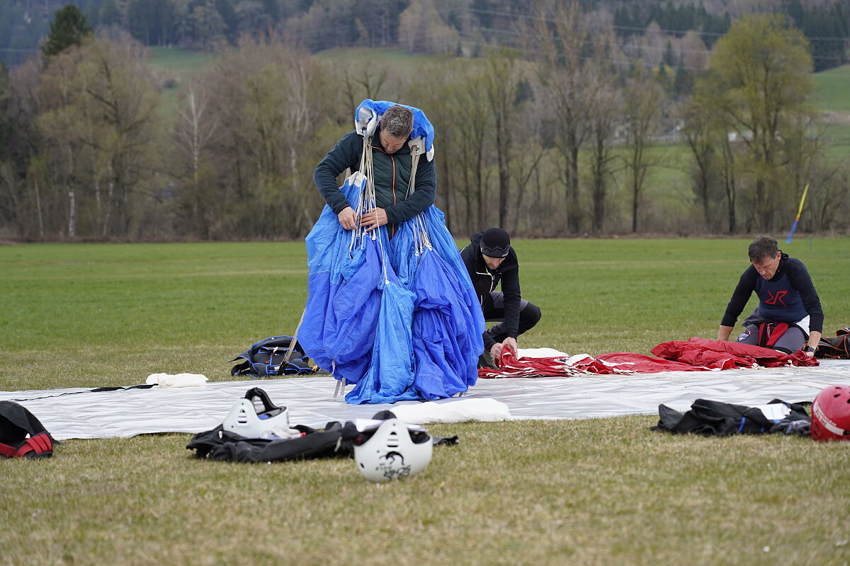 PW - 00 - Hoagascht - Im freien Fall – am Schirm zwischen Sport und Leidenschaft